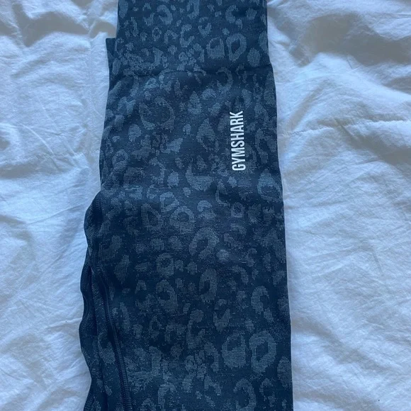 Gymshark adapt animal camo leggings XS - Picture 5 of 6